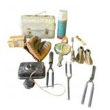 Lot of vintage items
