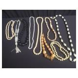 Group of costume jewelry necklaces