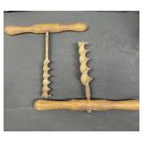 Antique wood T-handle Auger drill
