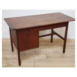 Jack Cartwright-style mid-century modern writing