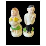 Pair of vintage ceramic salt & pepper shakers
