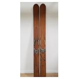 Vintage wood skis