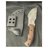 Damascus steel fixed blade knife