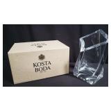 Kosta Boda crystal vase design by Göran Wärff