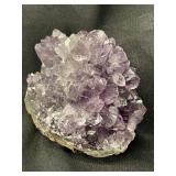 Amethyst quartz specimen