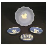 Vintage Wedgwood jasperware bisque ring dish