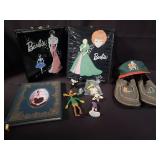 Box of miscellaneous Barbie doll case, shoes,