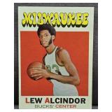 1971-72 Topps #100 Lew Alcindor Kareem