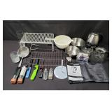 Group of miscellaneous kitchen items