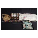 Box of umbrella, chest, floor mat, linen, etc.