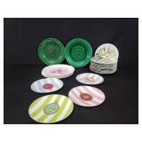 Group of porcelain dishes and 2 Majolica plates