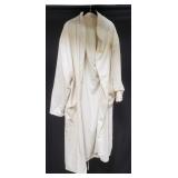 Hotel style bathrobe