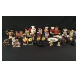 Vintage collectibles ceramic figures