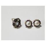 Pearl and semi-precious gemstones earrings and