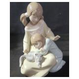 Lladro porcelain figurine "Little Sister and Cat"