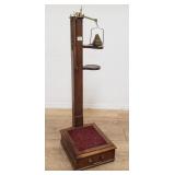De Grave Short Fenner & Co. oak scale