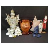 Box of miscellaneous items: ceramic and