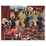 Vintage GI JOE action figures & many weapons