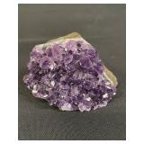 Amethyst quartz specimen