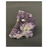 Amethyst quartz specimen