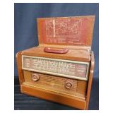 Vintage Hallicrafters radio model TW 600C