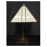 Arts and crafts style table lamp