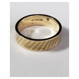14K gold ring