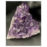 Amethyst quartz specimen