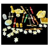 Lot of vintage items