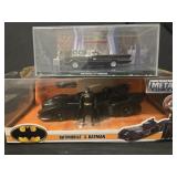 Lot of 2 Batman collectibles