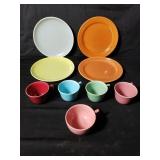 Vintage Bauer pottery 5 cups & 4 plates