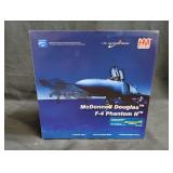 Hobby Master McDonell Douglas F-4J Phantom II