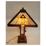 Vintage arts & crafts-style table lamp