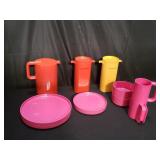 Group of vintage Heller plastic plates, pitchers,