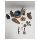 Box of miscellaneous pottery vase, composite