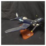 Corsair F-4u wood model pairplane on wooden stand