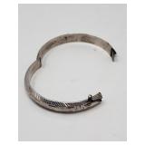 Vintage sterling silver diamond-cut hinged