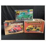 Collection of vintage plastic model cars