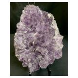 Amethyst quartz specimen