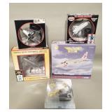 5 die-cast model airplanes