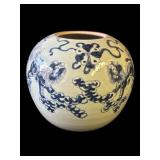 Antique Chinese Qing dynasty-style ginger jar