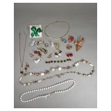 Vintage costume jewelry; Oscar de la Renta,