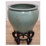 Chinese porcelain crackle-glaze planter