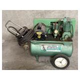 100 PSI twin cylinder paint sprayer compressor