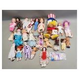 Group of vintage dolls