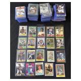Large lot of 330 baseball cards