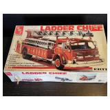 Vintage 1/25 ERTL Ladder Cheif AMT model
