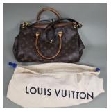 Louis Vuitton purse
