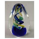 Art glass egg shape paperweight