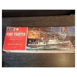 1962 Revell H-O scale Fire Fighter New York